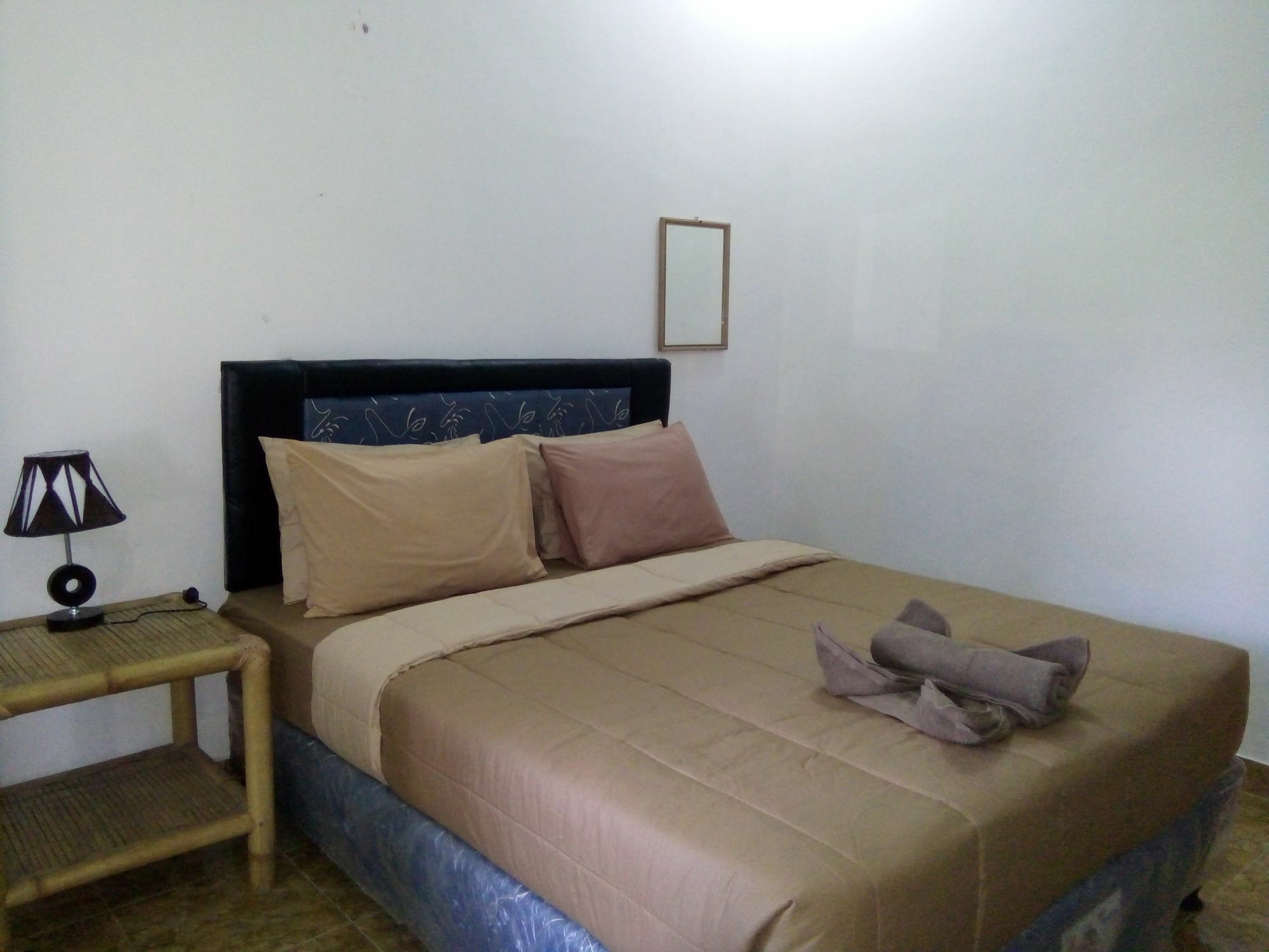 Family Garden Homestay Mangsit Eksteriør billede